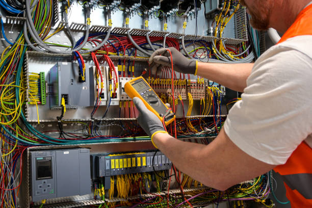 Best Affordable Emergency Electrician  in Oxnard, CA